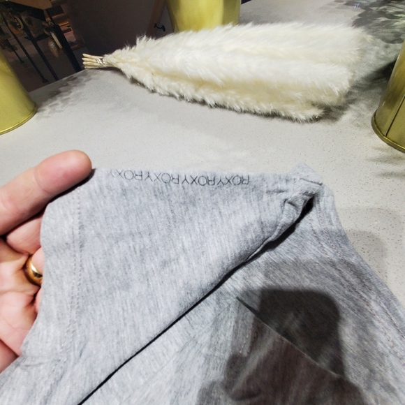 ROXY Très beau t-shirt à manches courtes svec logo de la marque - Picture 5 of 6